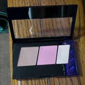 Maybelline Blush Palette with Pink and Purple